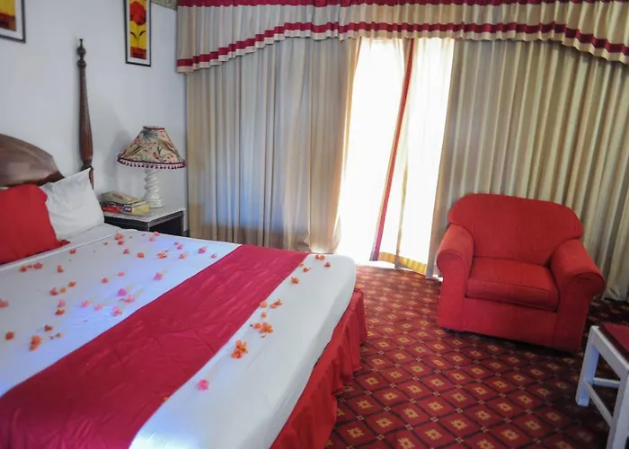 Glorianna Hotel
