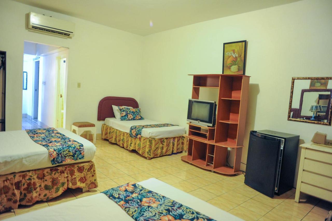 Glorianna Apartment *