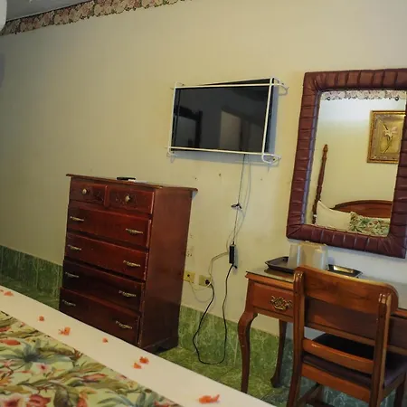 Glorianna Hotel Montego Bay Exterior photo