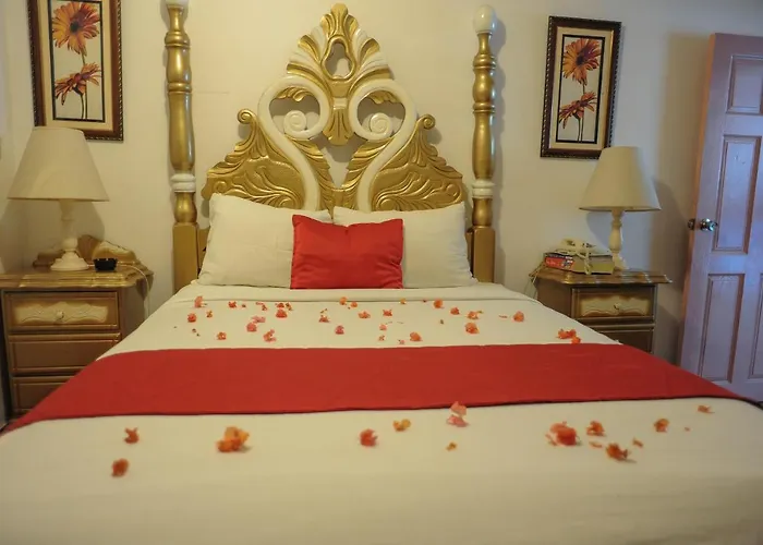 Glorianna Hotel